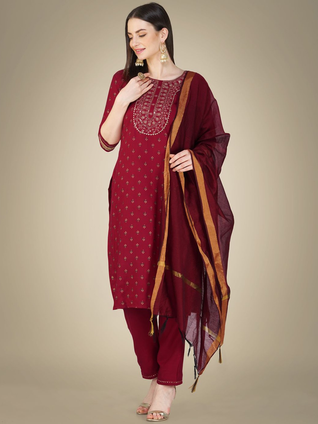 

KAYOMMI Ethnic Motifs Printed Round Neck Gotta Patti Straight Kurta with Trouser & Dupatta, Maroon