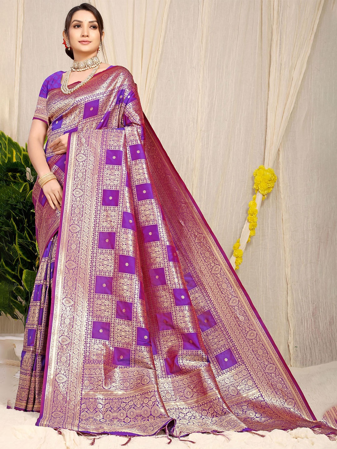 

Royal Rajgharana Saree Woven Design Zari Pure Silk Banarasi Sarees, Purple