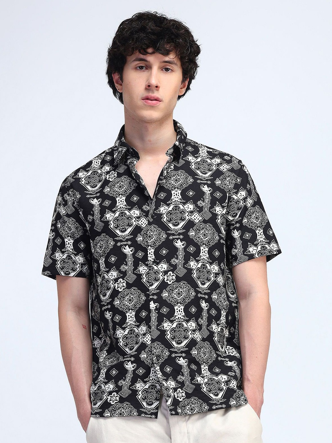 

Flying Machine Men Spread Collar Abstract Printed Casual Shirt, Black