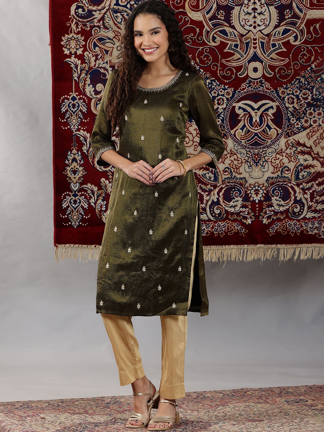 

AURELIA Women Sequinned Kurta, Black