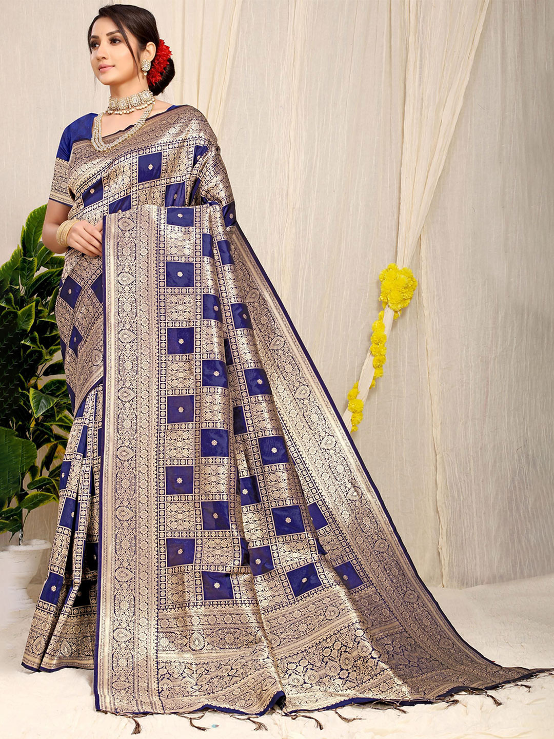 

Royal Rajgharana Saree Woven Design Zari Pure Silk Banarasi Sarees, Navy blue