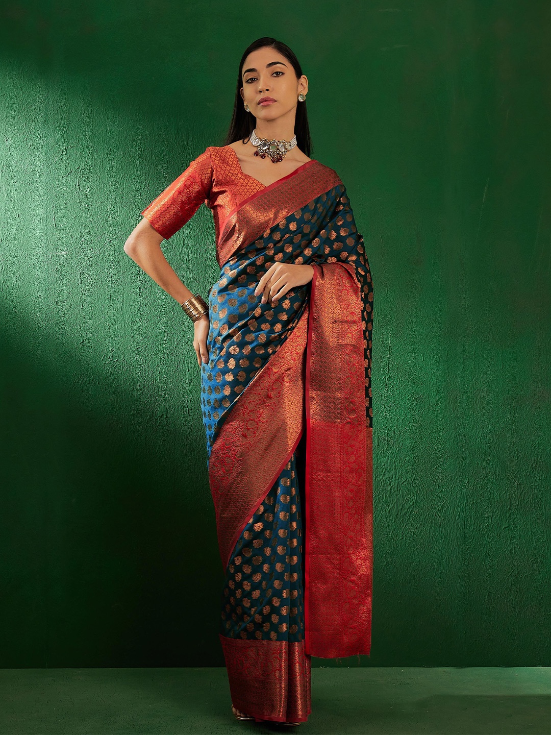 

Maroosh Woven Design Zari Banarasi Saree, Teal