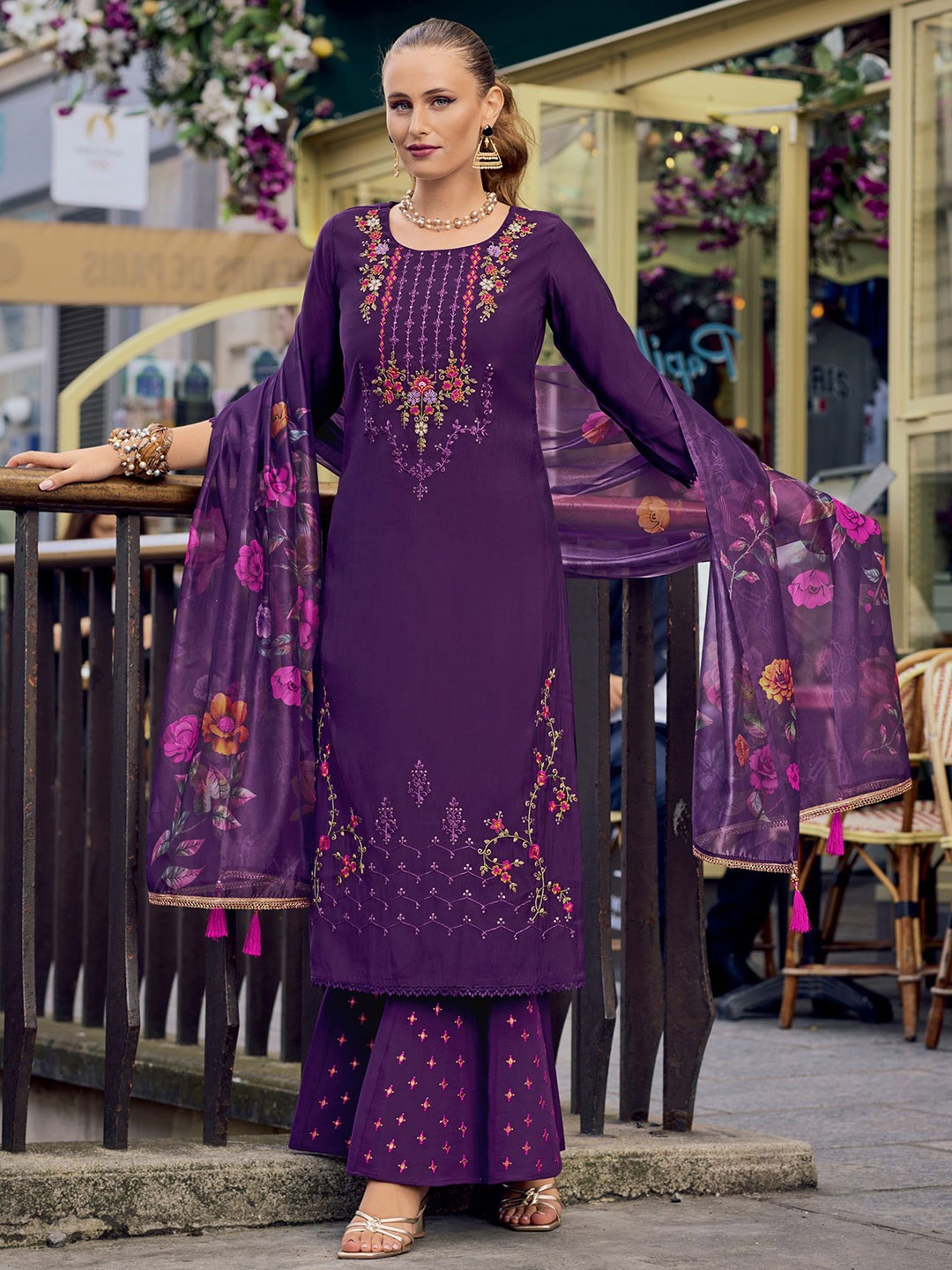 

MOJILAA Women Floral Embroidered Regular Beads and Stones Kurta with Palazzos & With Dupatta, Purple