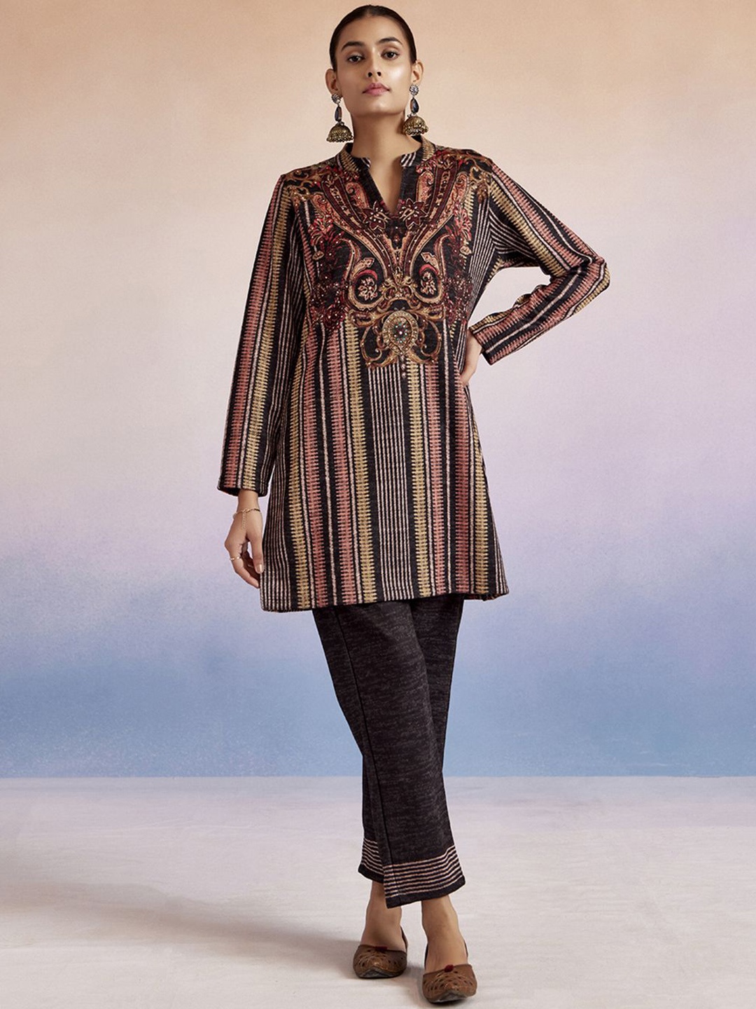 

Jaipur Kurti Women Embroidered Woolen Co-ord Set, Black