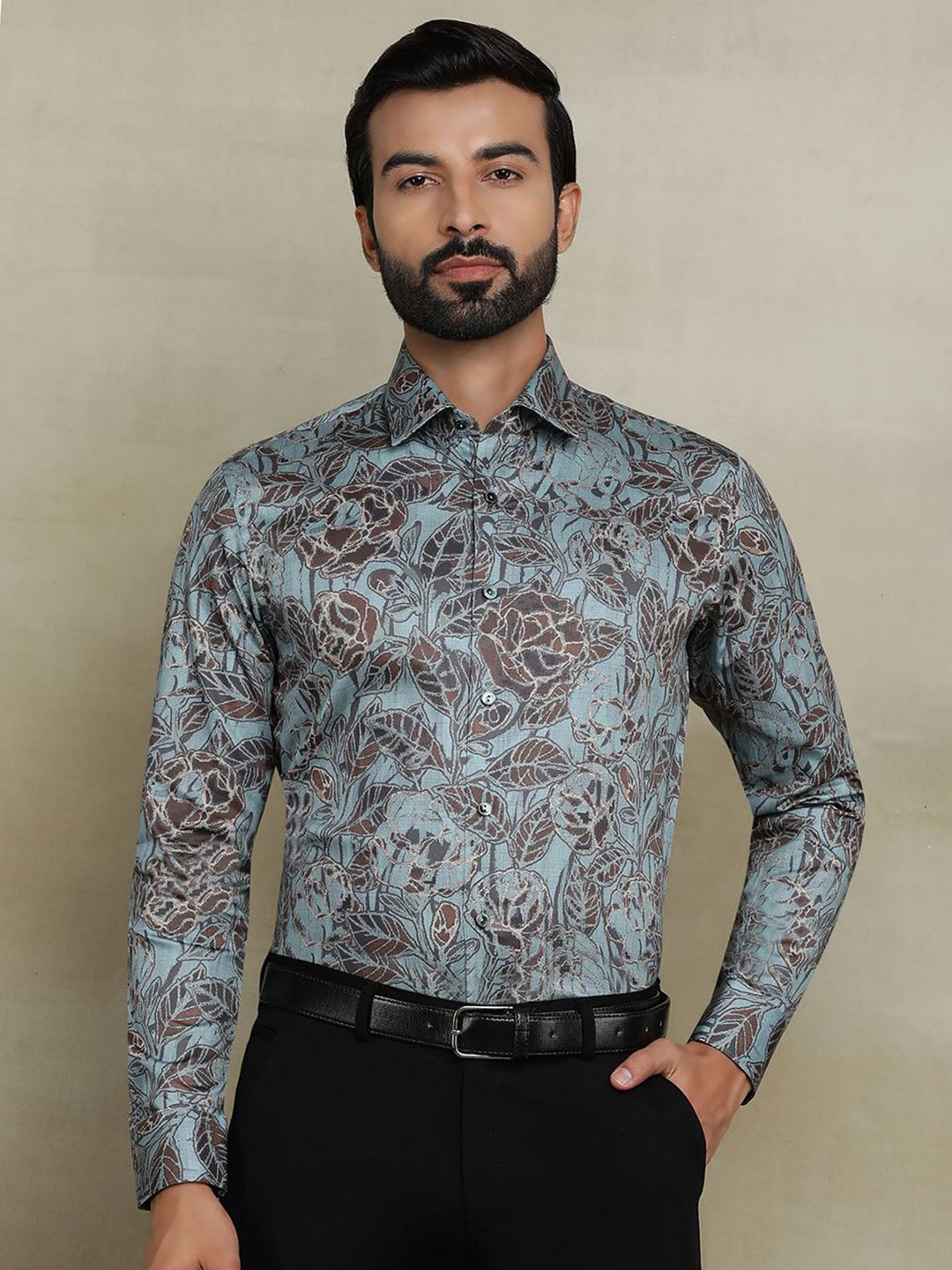 

WYRE Men Spread Collar Floral Printed Cotton Slim Fit Semiformal Shirt, Blue