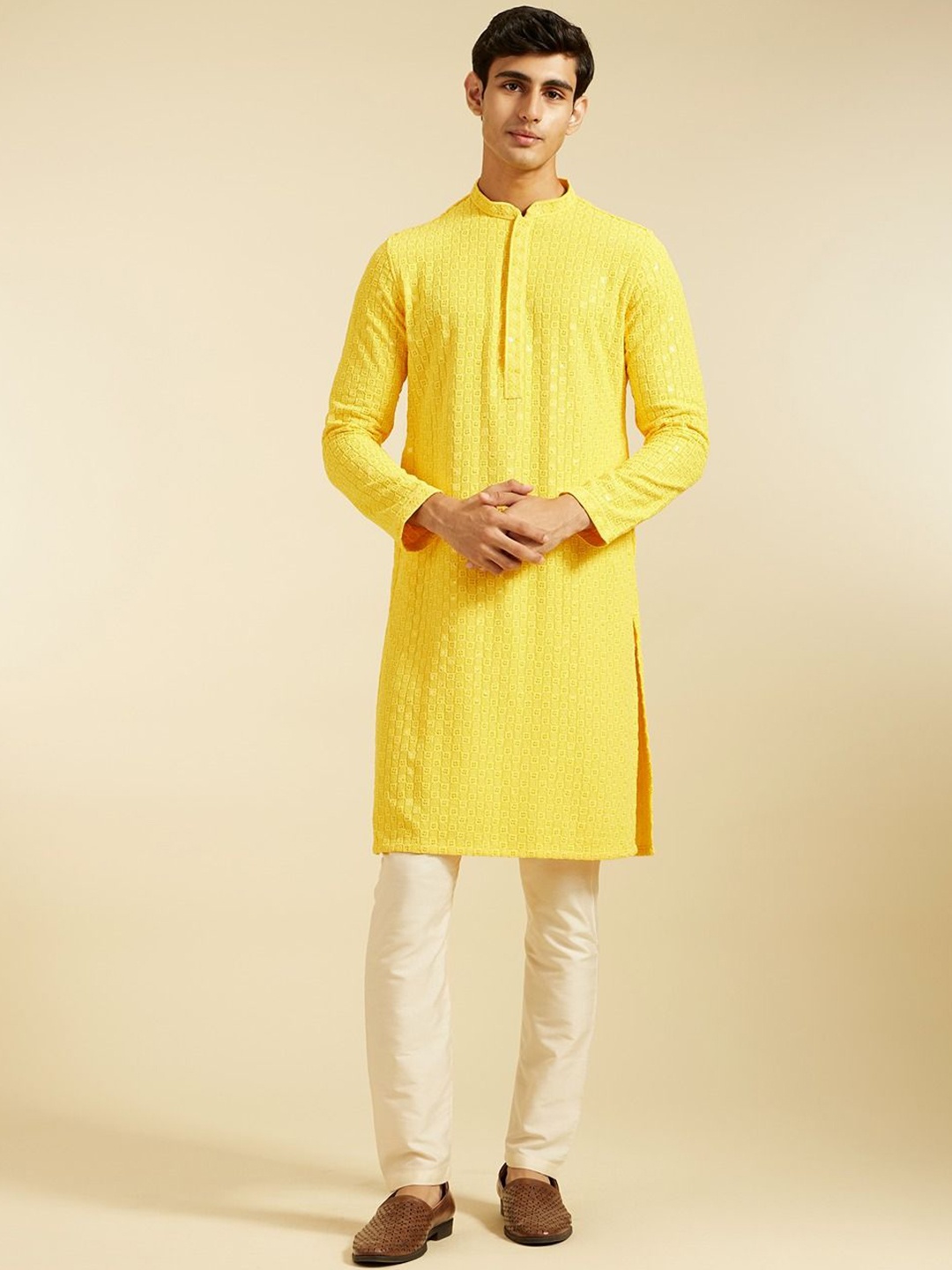 

Diwas by Manyavar Geometric Embroidered Chikankari & Sequinned Mandarin Collar Kurta, Yellow