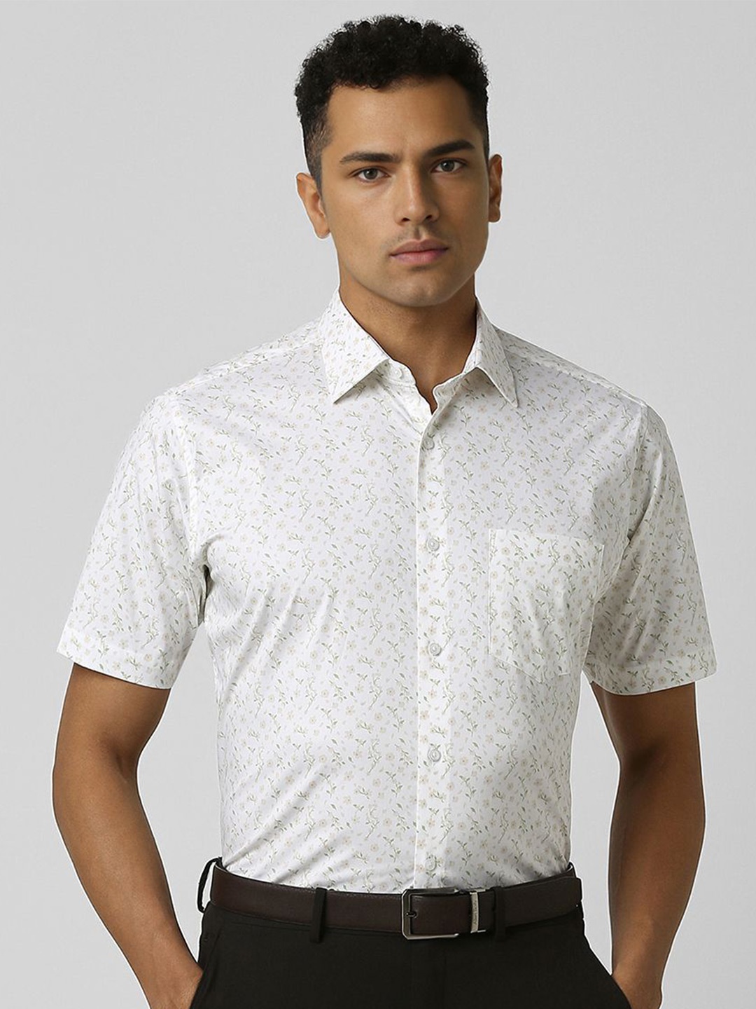 

Van Heusen Men Spread Collar Floral Printed Cotton Slim Fit Formal Shirt, White