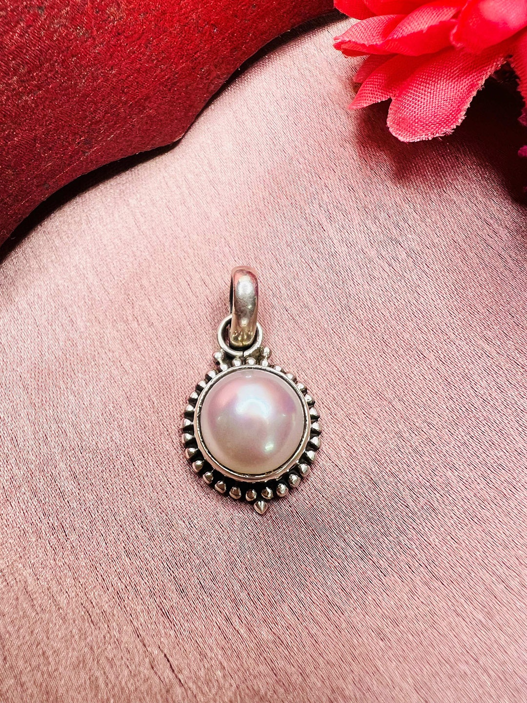 

Arte Jewels Pearl Studded Circular Pendant, Silver