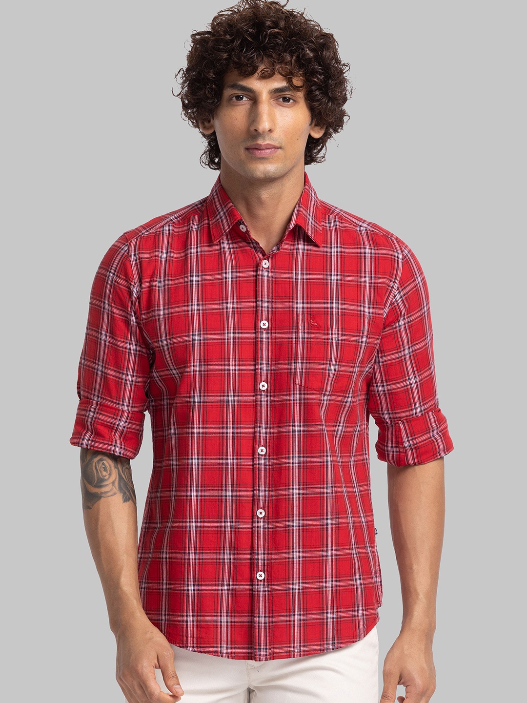 

Parx Men Cutaway Collar Checked Cotton Slim Fit Casual Shirt, Red