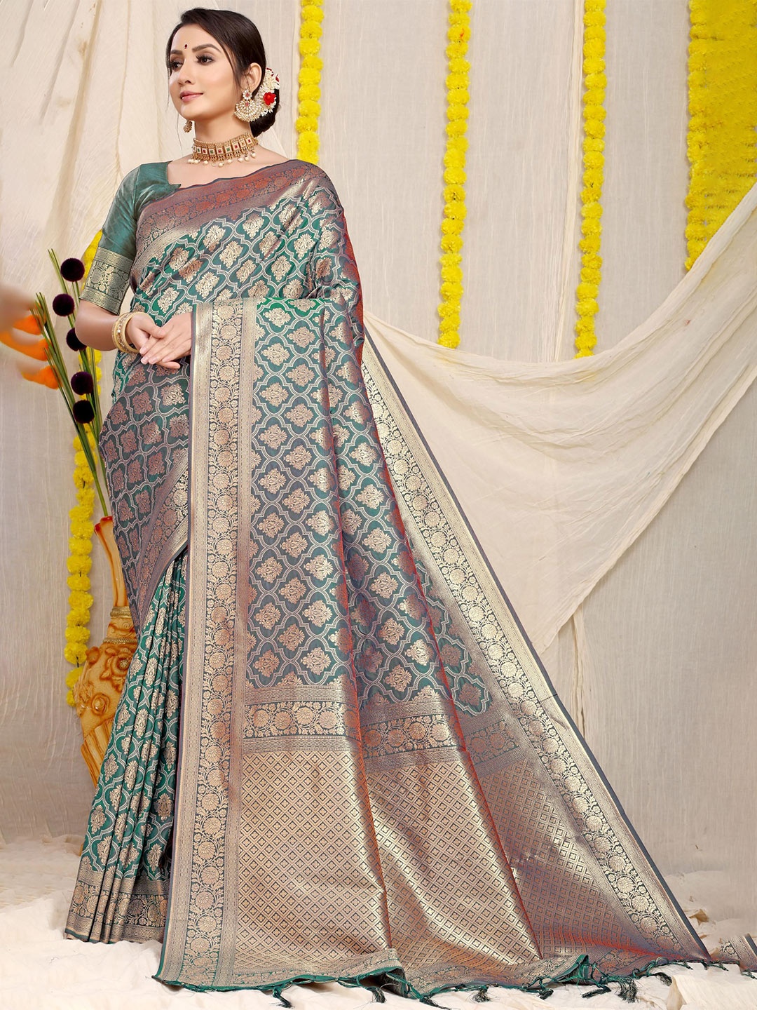 

Royal Rajgharana Saree Ethnic Motifs Zari Pure Silk Banarasi Sarees, Teal