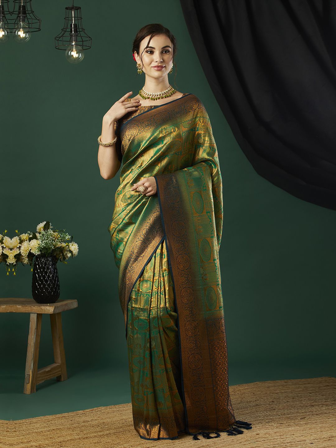 

HI FI NX Ethnic Motifs Zari Pure Silk Kanjeevaram Saree, Green