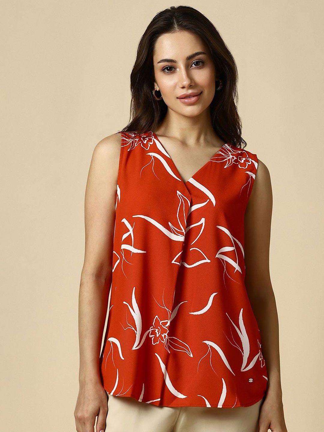

Allen Solly Woman Floral Print Top, Red
