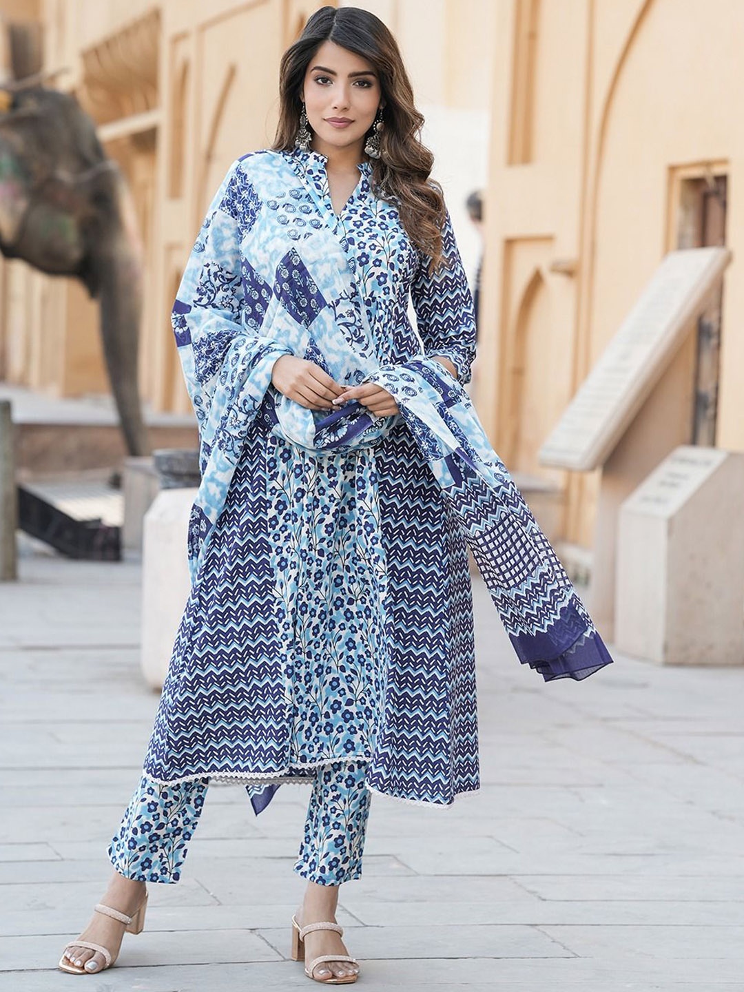 

BAESD Floral Printed Mandarin Collar Pleated Pure Cotton Kurta with Trouser & Dupatta, Blue