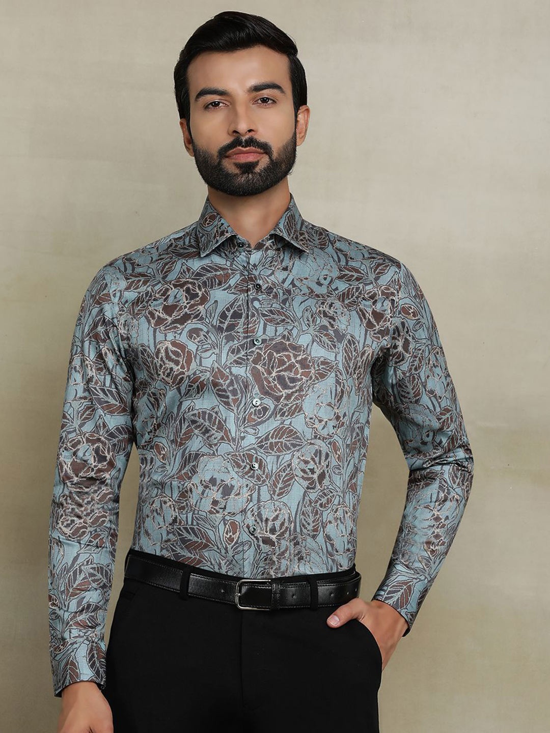 

WYRE Men Spread Collar Floral Printed Cotton Slim Fit Semiformal Shirt, Blue