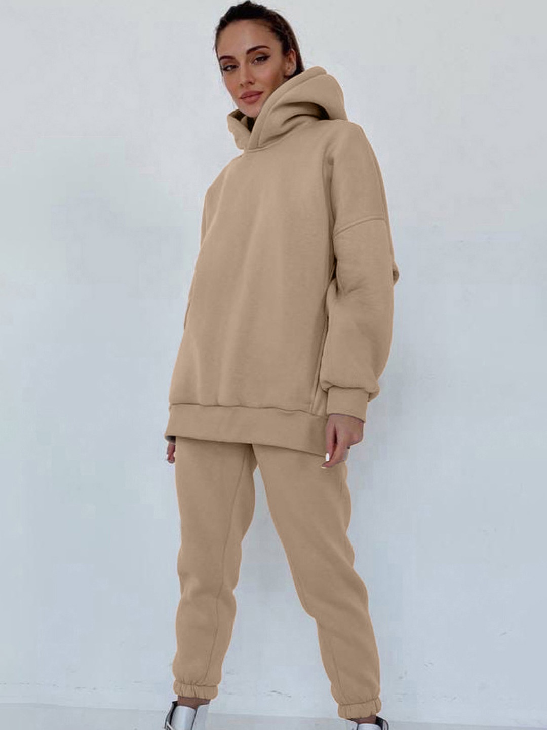 

LULU & SKY Sweatshirt & Joggers Co-Ords, Beige