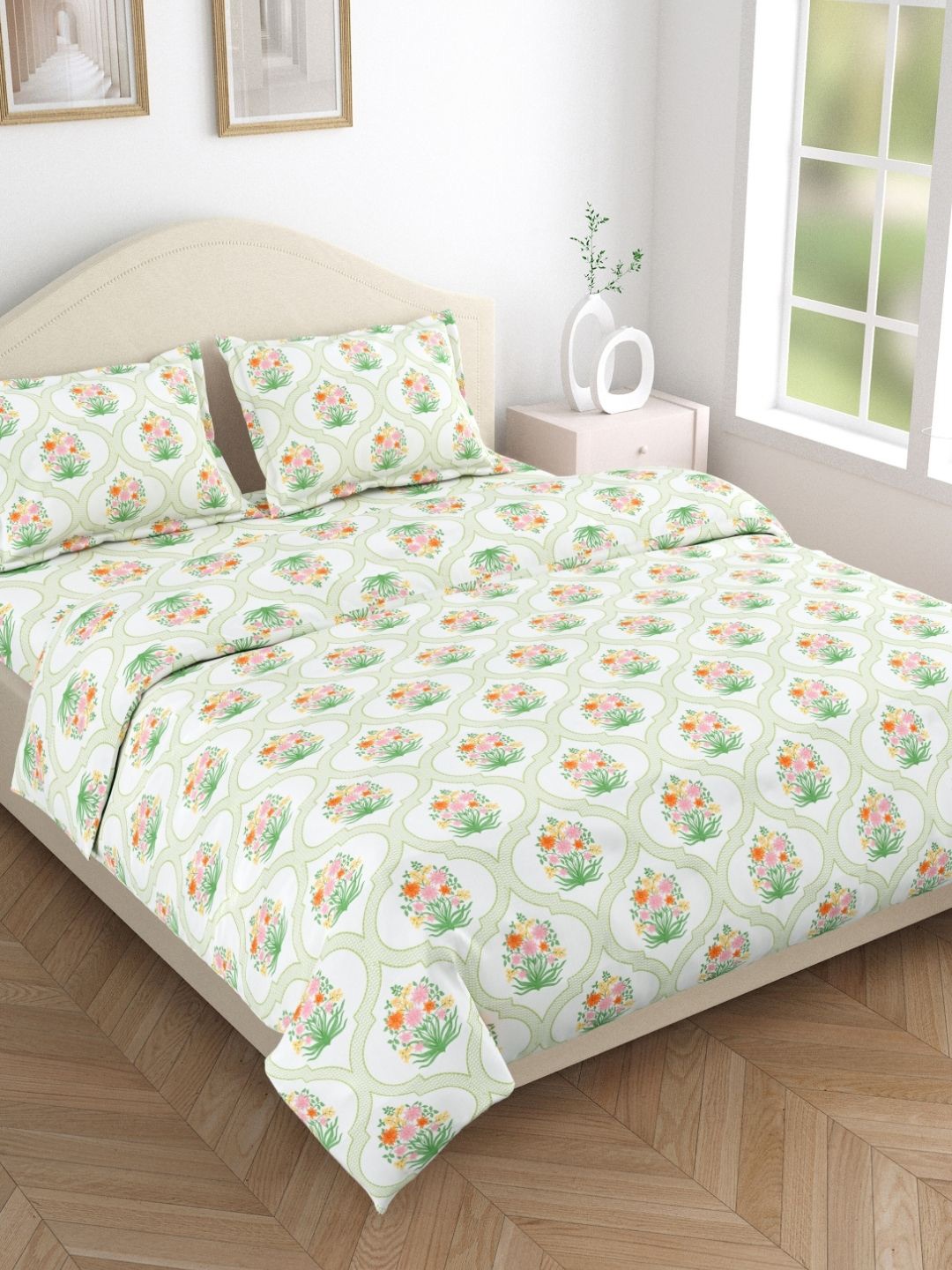 

haus & kinder Amber Trellis White Floral Printed 186 TC Pure Cotton King Bedsheet Set