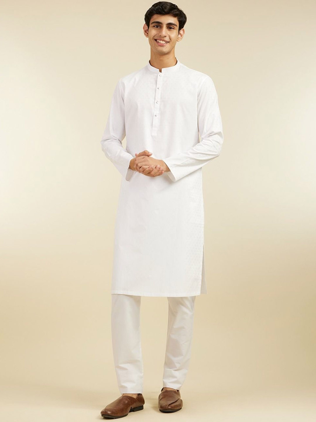 

Diwas by Manyavar Men Mandarin Collar Cotton Straight Kurta, White