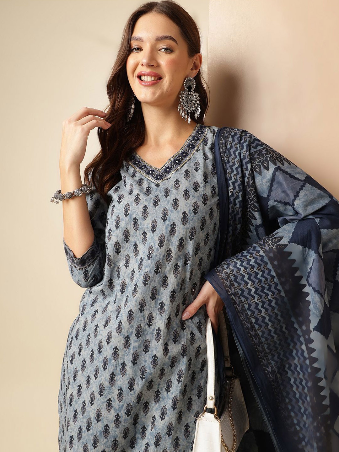 

Anouk Floral Printed Regular Thread Work Pure Cotton Kurta With Trouser With Dupatta, Grey