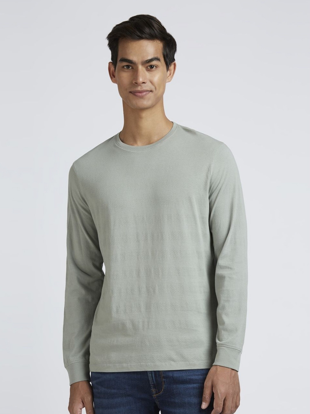 

Pepe Jeans Men Solid Round Neck Pure Cotton T-shirt, Green