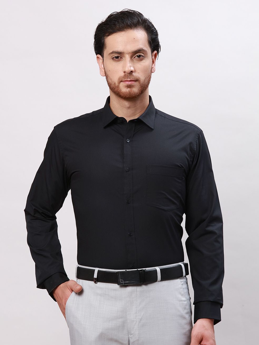 

Park Avenue Men Cutaway Collar Solid Cotton Slim Fit Formal Shirt, Black