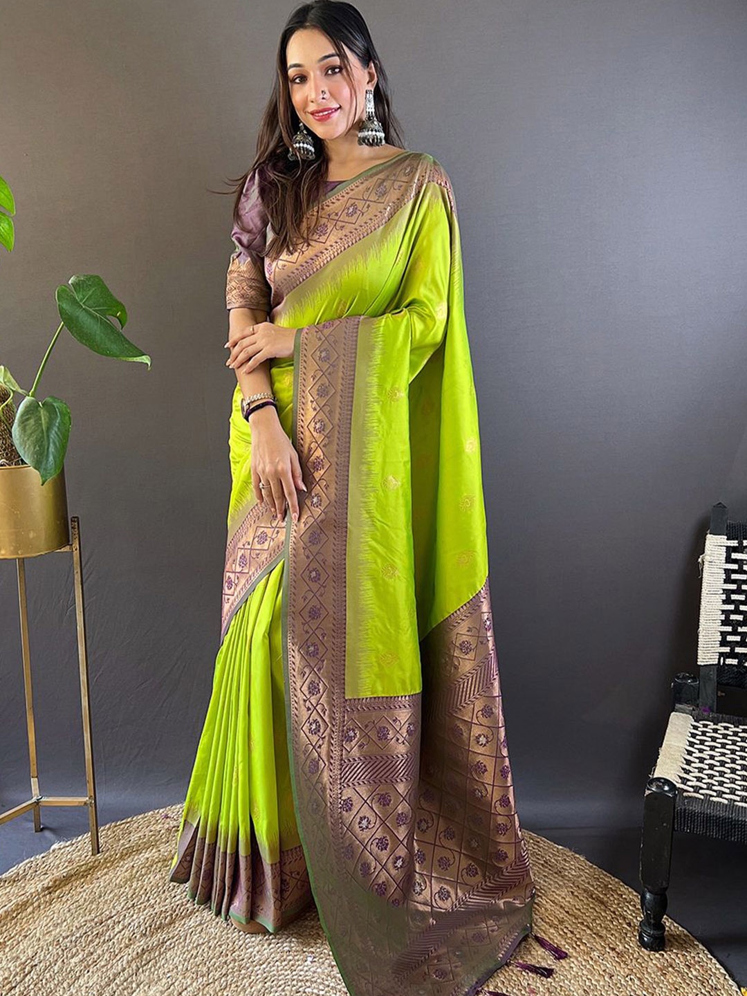 

SGF11 Woven Design Zari Pure Silk Kanjeevaram Saree, Green