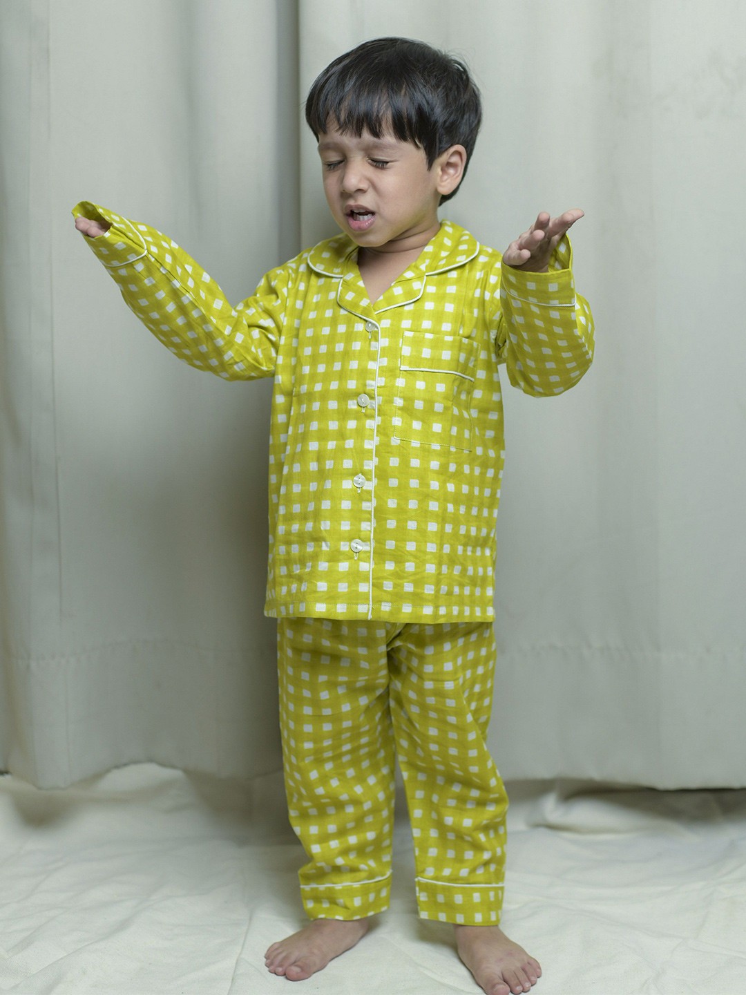 

MASU LIVING Kids Pure Cotton Checked Printed Night suit, Green