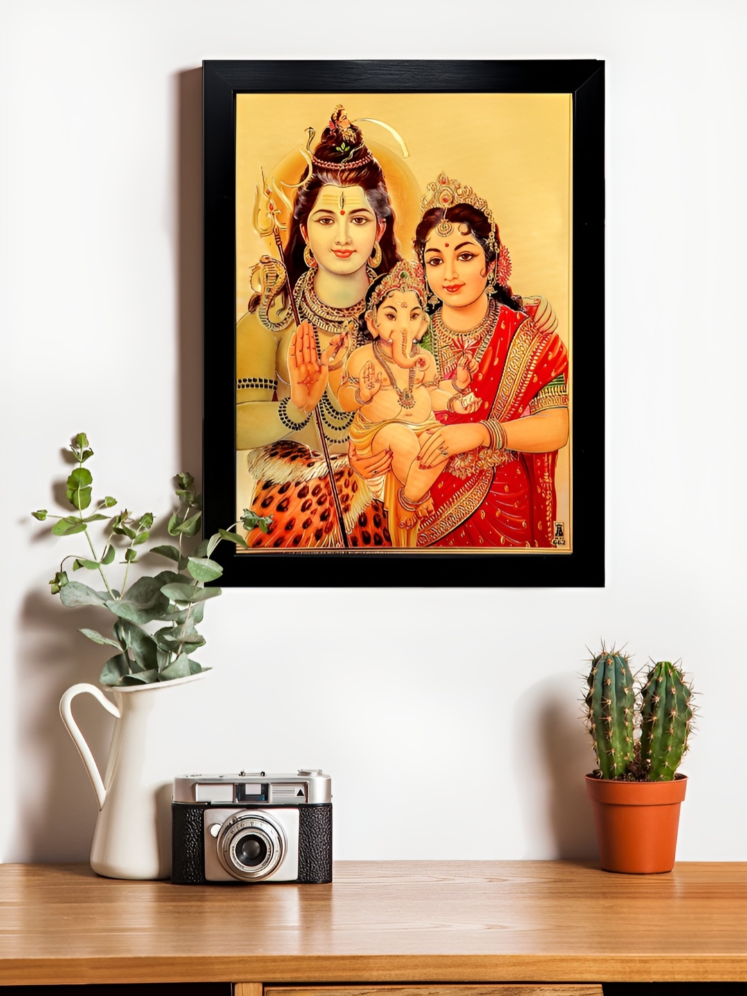 

Hawai Black & Yellow Wooden Transparent Acrylic Sheet Gold Plated Wall Photo Frame