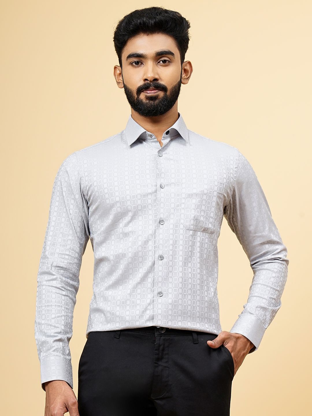 

JADE BLUE Men Cutaway Collar Textured Cotton Slim Fit Casual Shirt, Grey