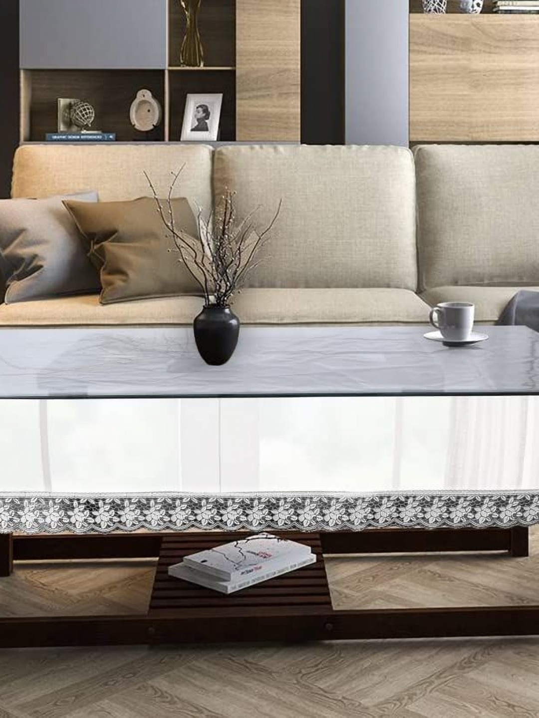 

LooMantha Transparent 4-Seater Table Cover