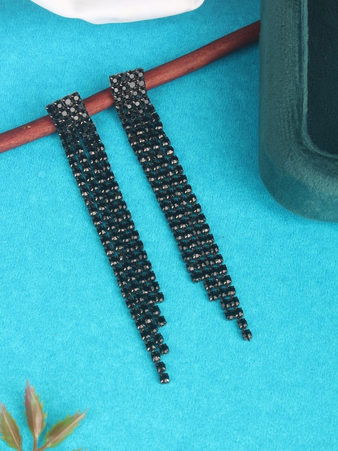 

KPOP Contemporary Drop Earrings, Black