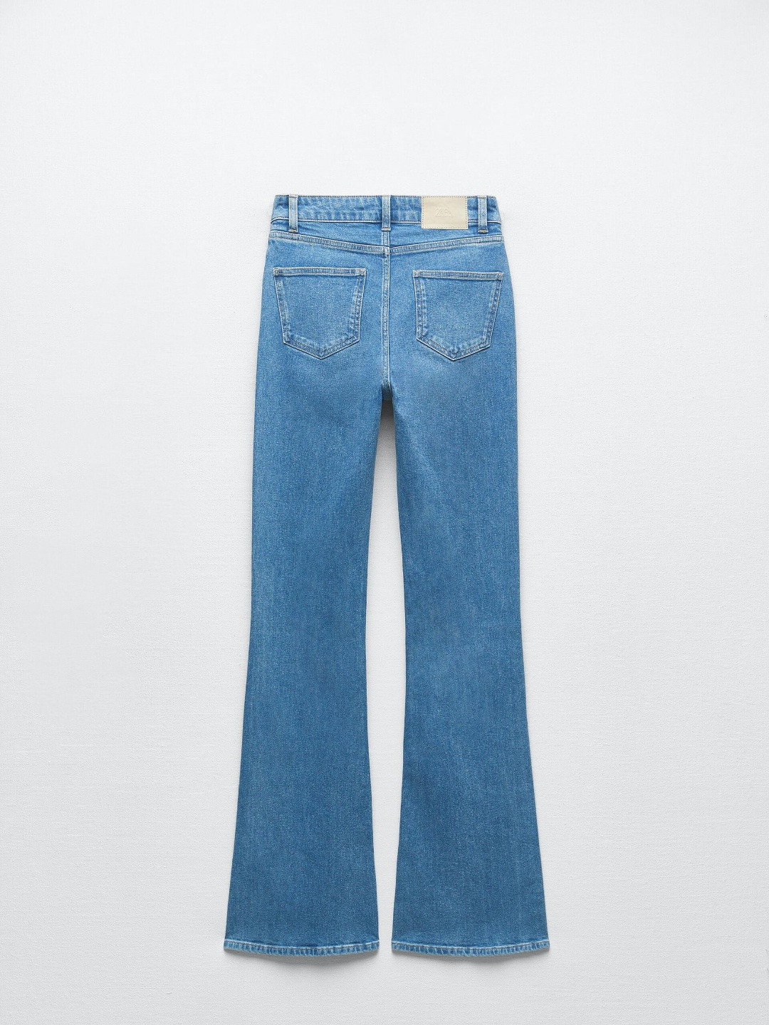 

ZARA Women Blue Jeans