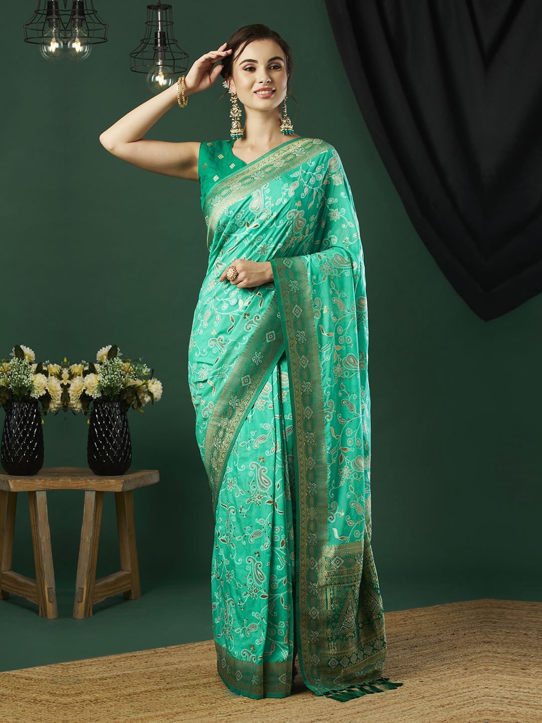 

HI FI NX Ethnic Motifs Woven Design Zari Saree, Sea green