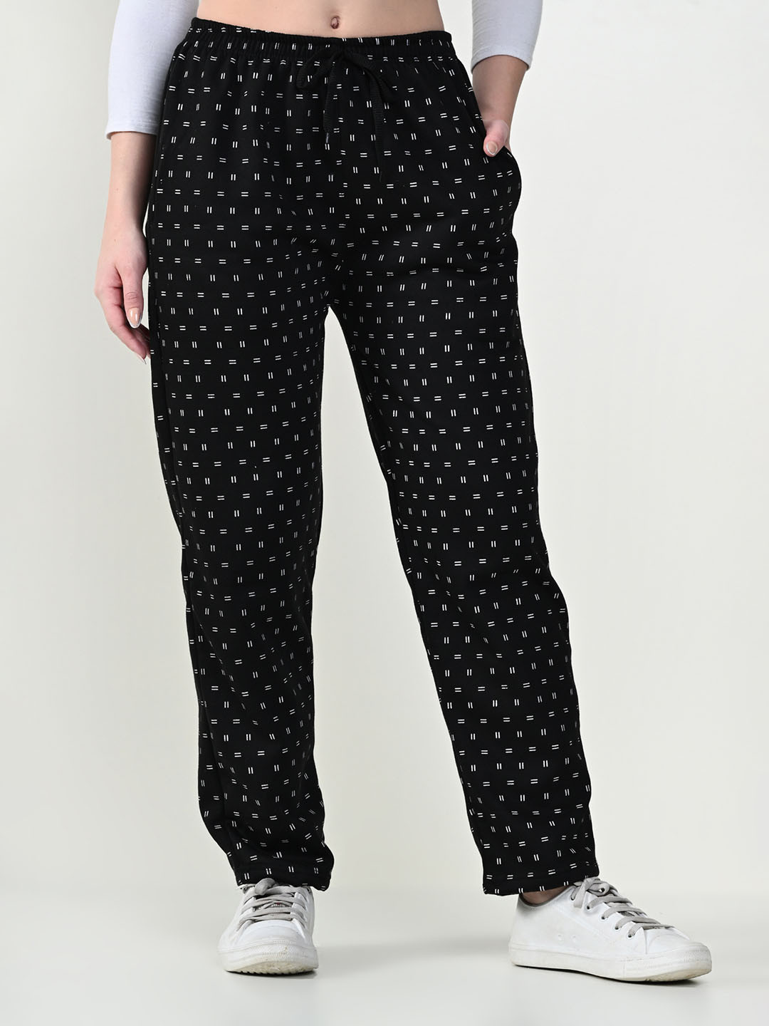 

BAESD Women Printed Trousers, Black
