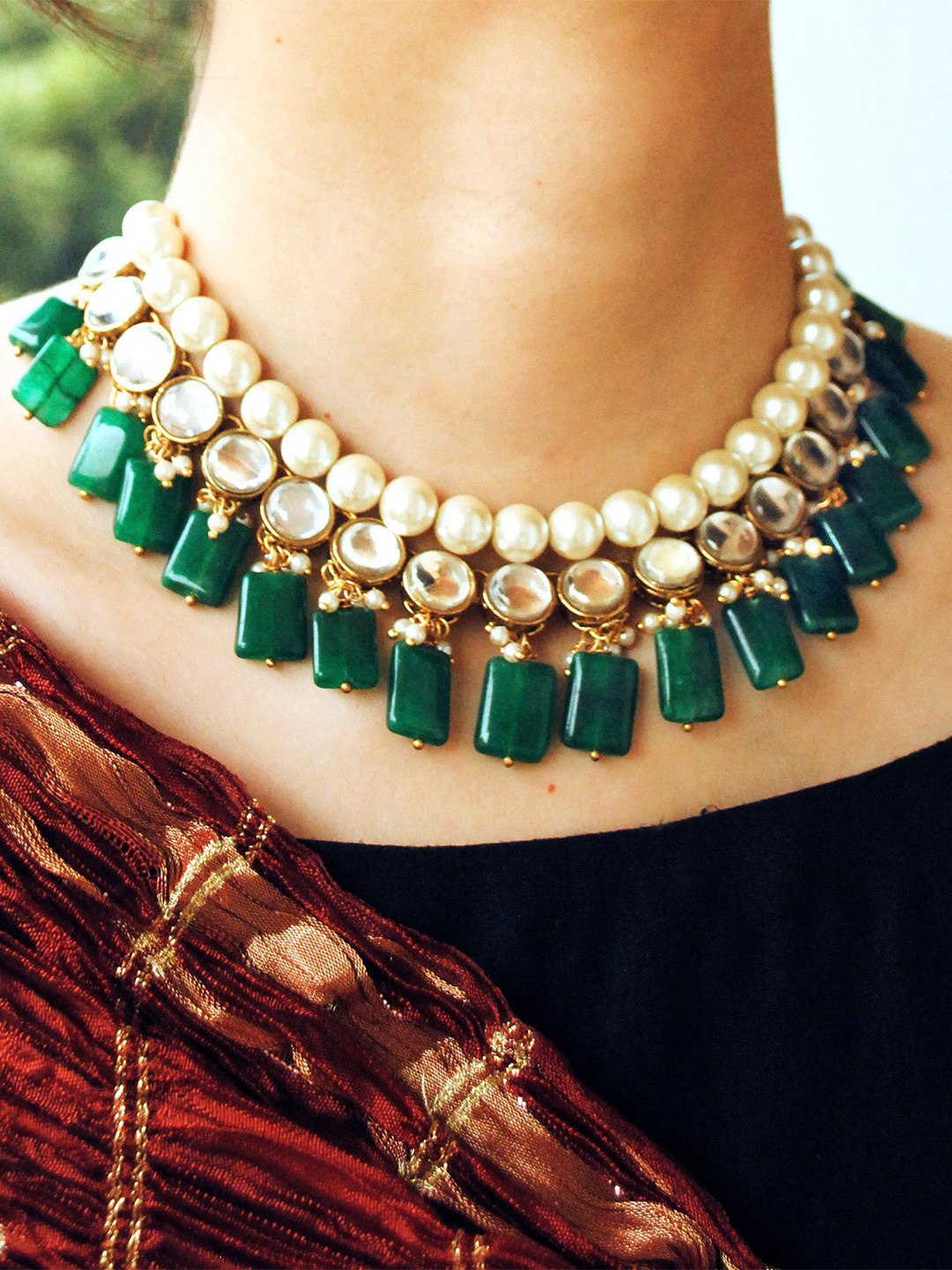 

BeAbhika Gold-Plated Kundan Studded & Beaded Necklace