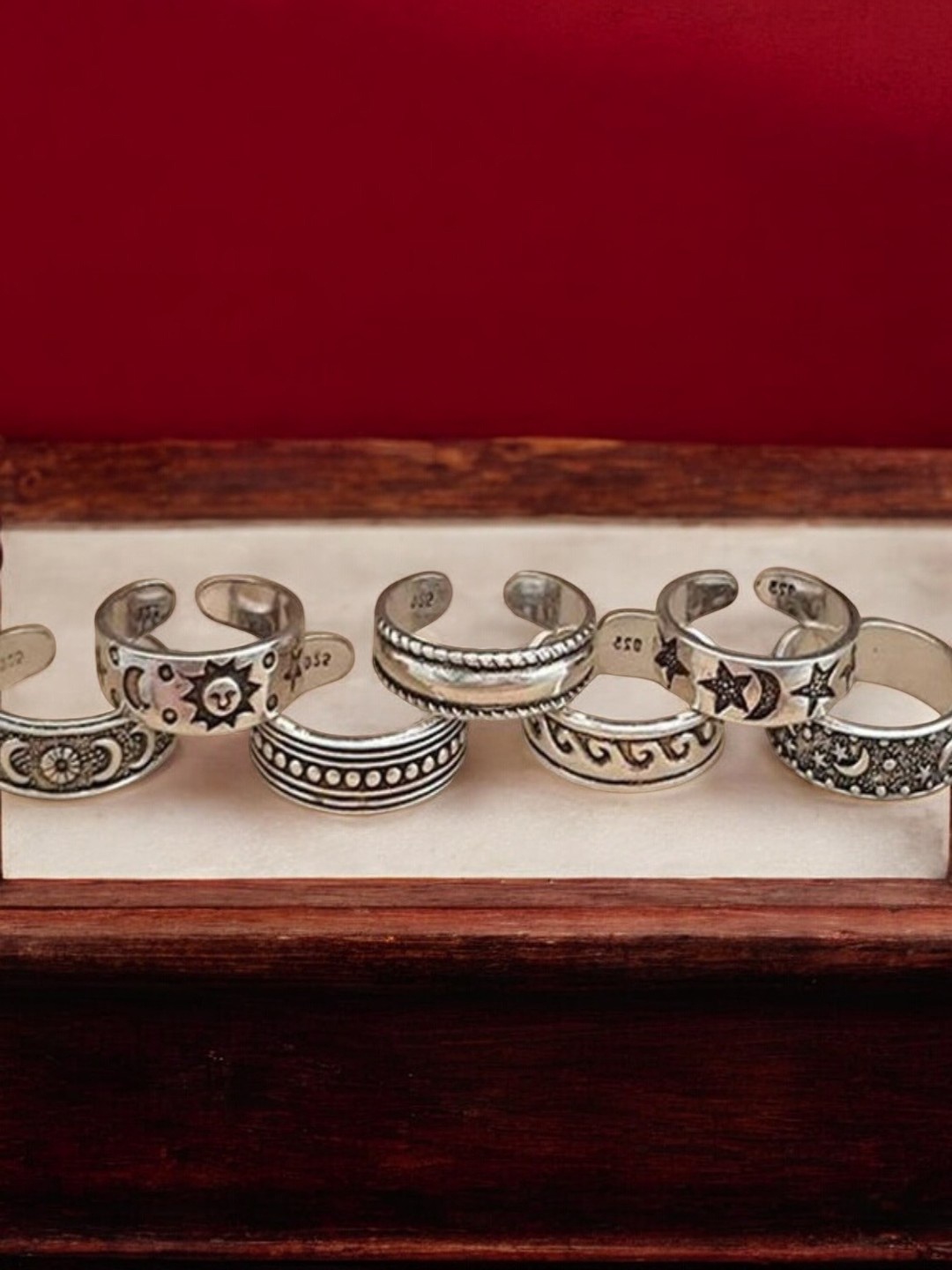 

fabula Set of 7 Oxidised Bohemian Toe Rings, Silver