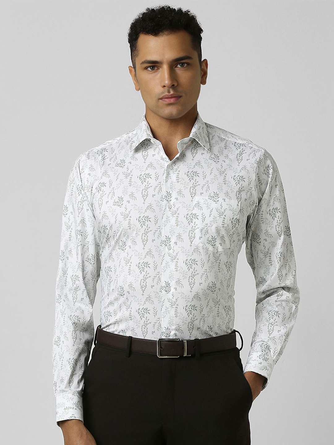 

Van Heusen Men Spread Collar Floral Printed Cotton Slim Fit Formal Shirt, White