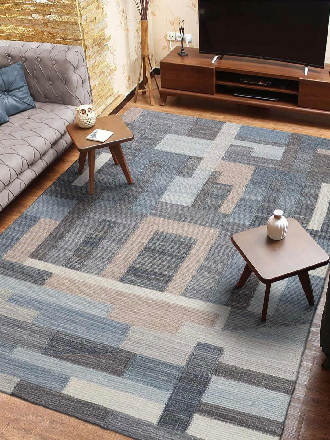 

Art Avenue Grey & Beige Geometric Woollen Carpet