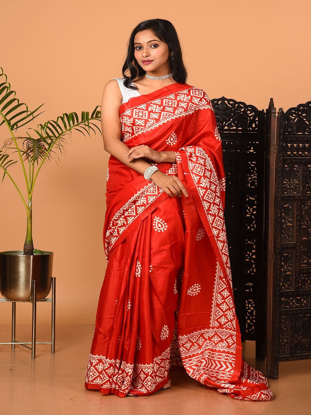 

Laa Calcutta Ethnic Motifs Pure Silk Saree, Red