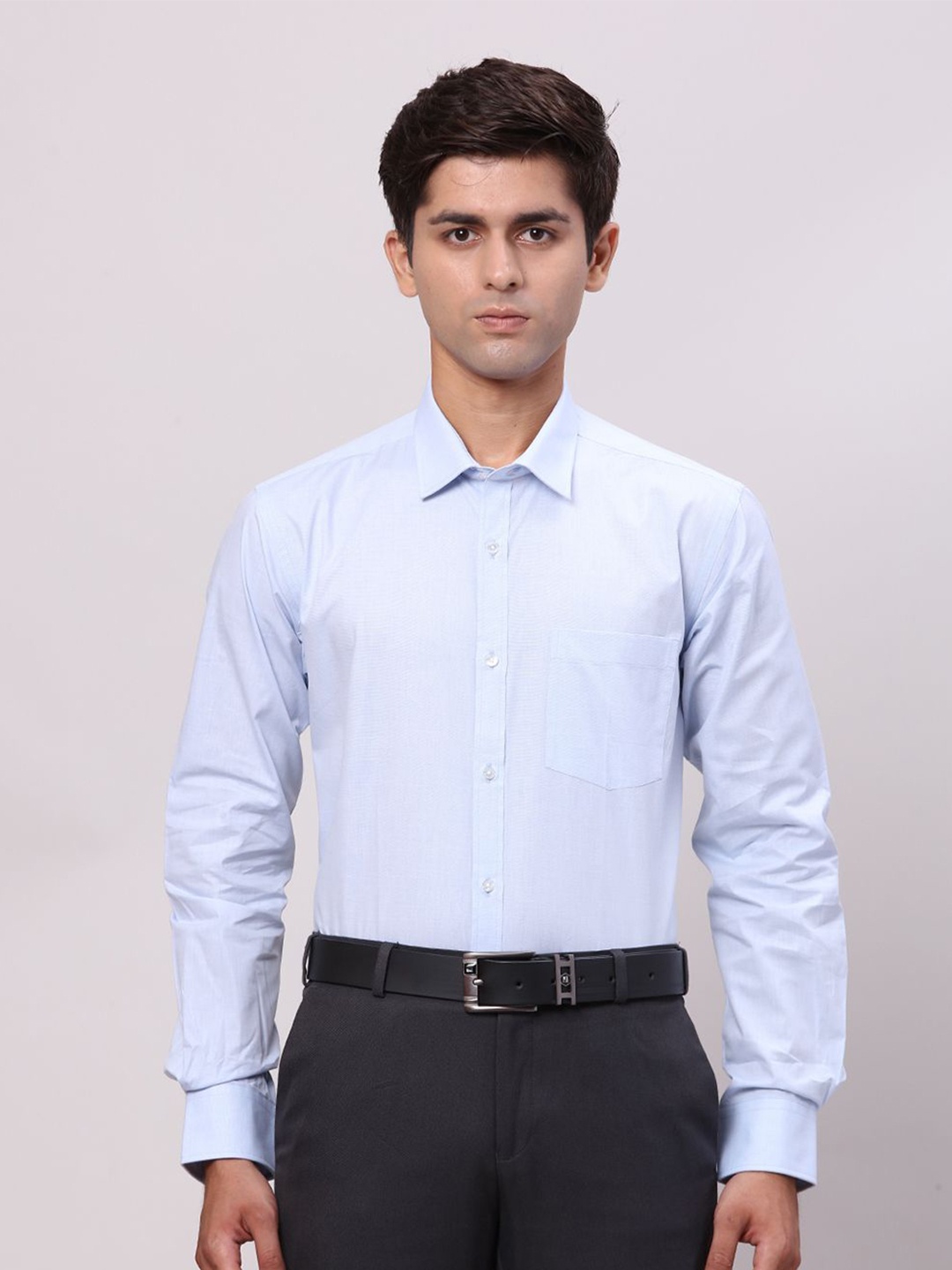 

Park Avenue Men Cutaway Collar Solid Cotton Slim Fit Formal Shirt, Blue