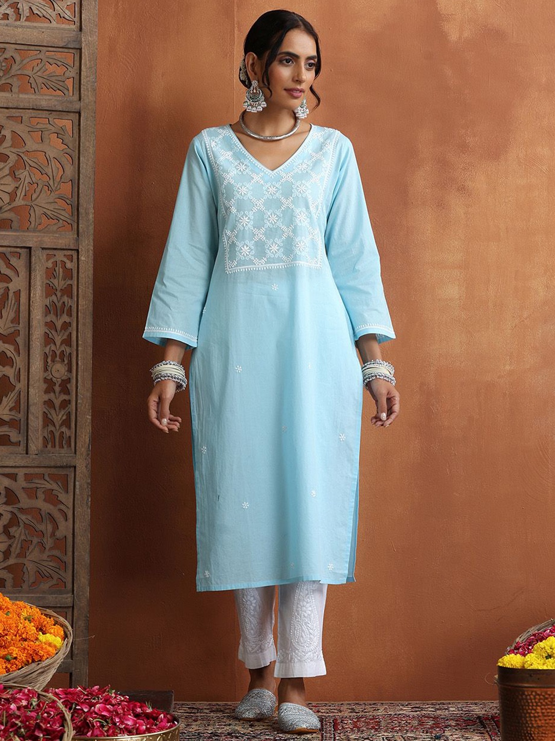 

House of Chikankari Chikankari Woven Long Kurta, Blue