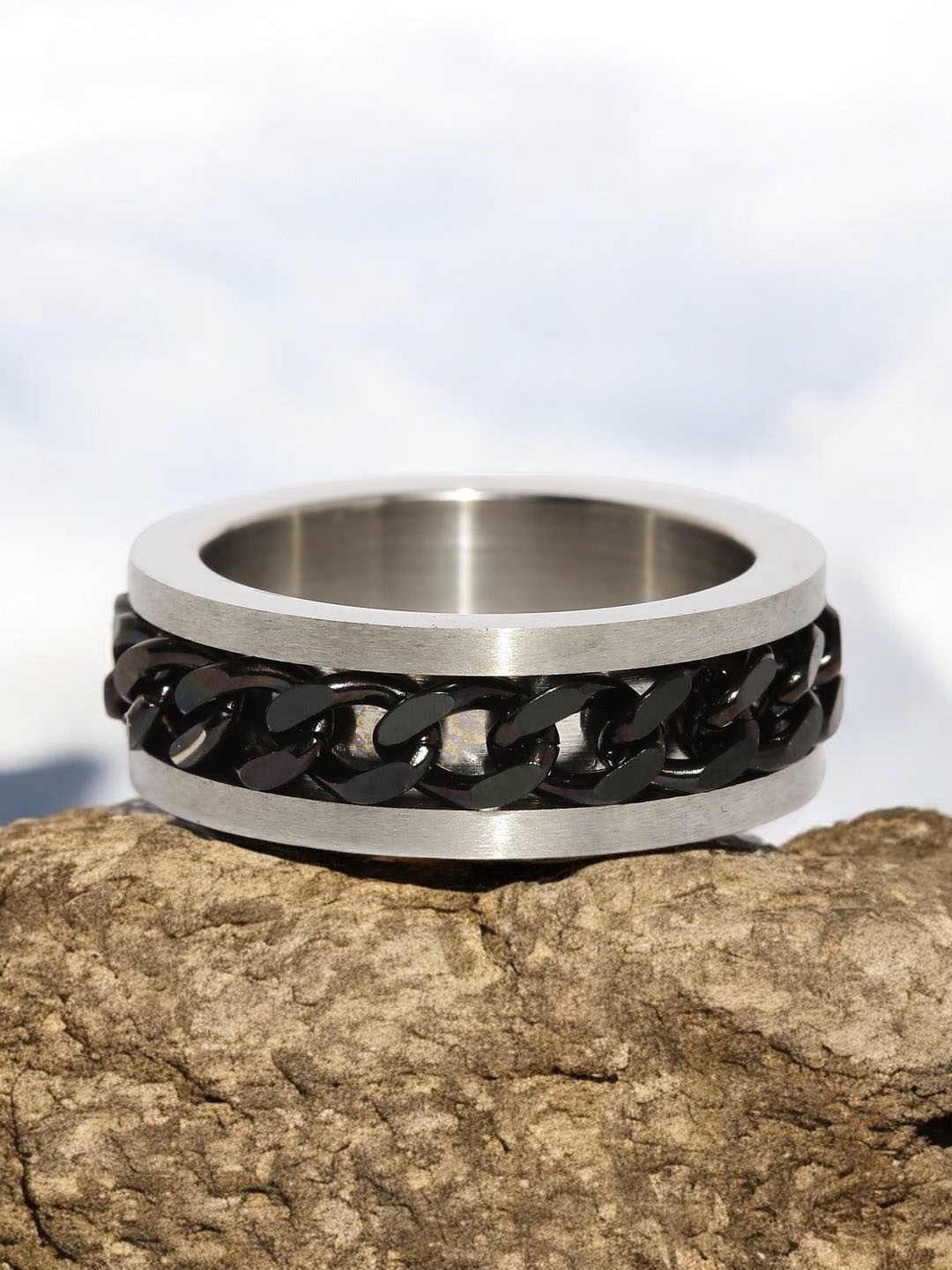 

fabula Men Tough Dude Chain Stylish Stainless Steel Band Fashion Ring, Silver