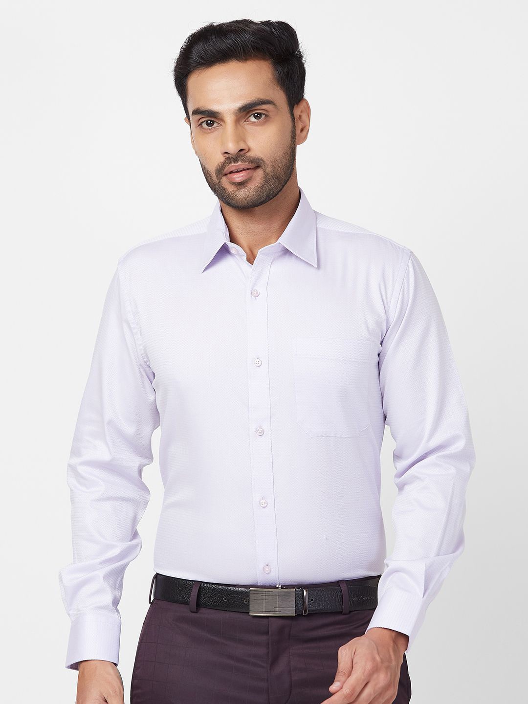 

Raymond Men Spread Collar Solid Cotton Slim Fit Formal Shirt, Lavender