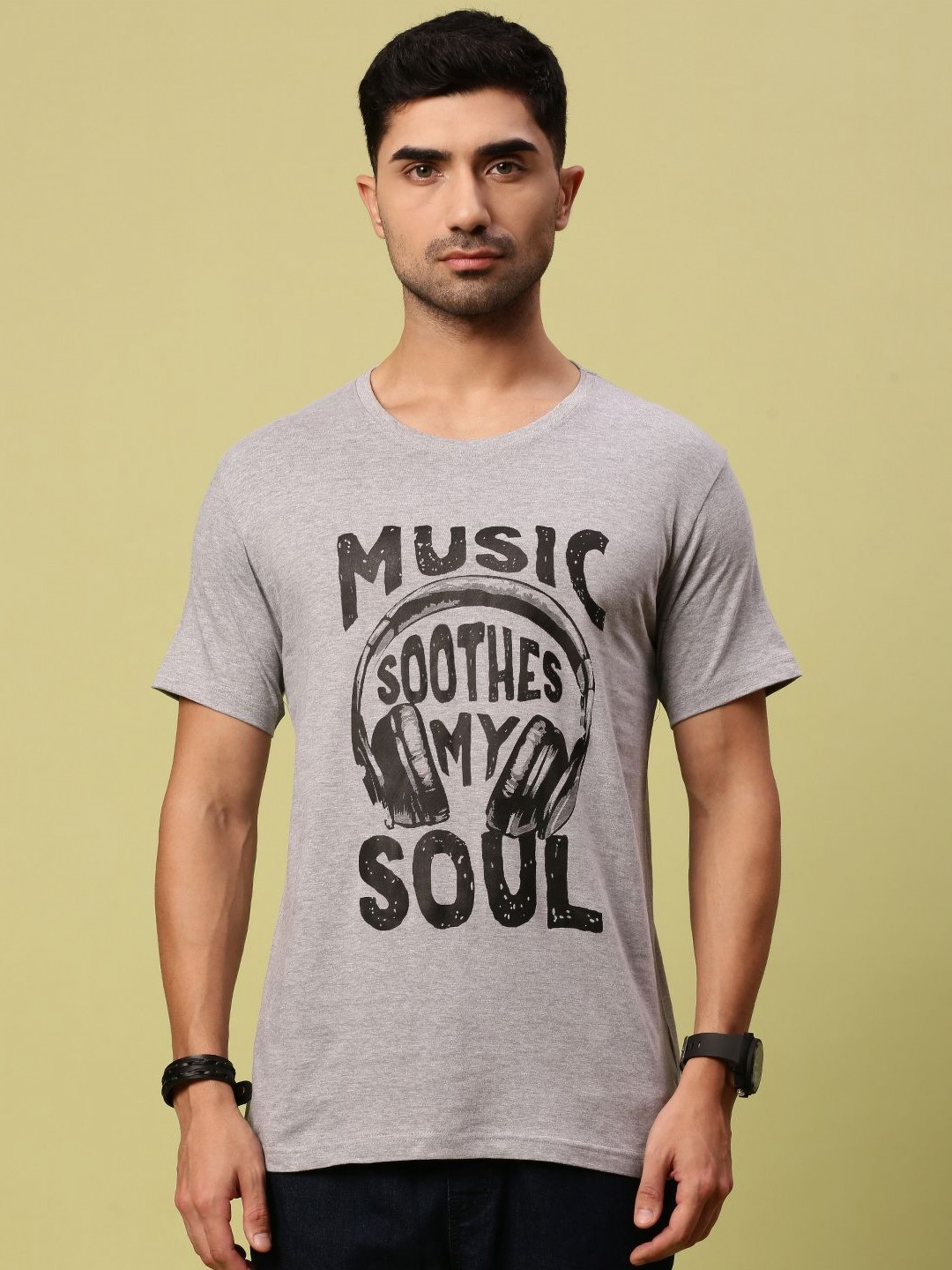 

Urban Dog Men Typography Printed Round Neck Cotton T-shirt, Grey