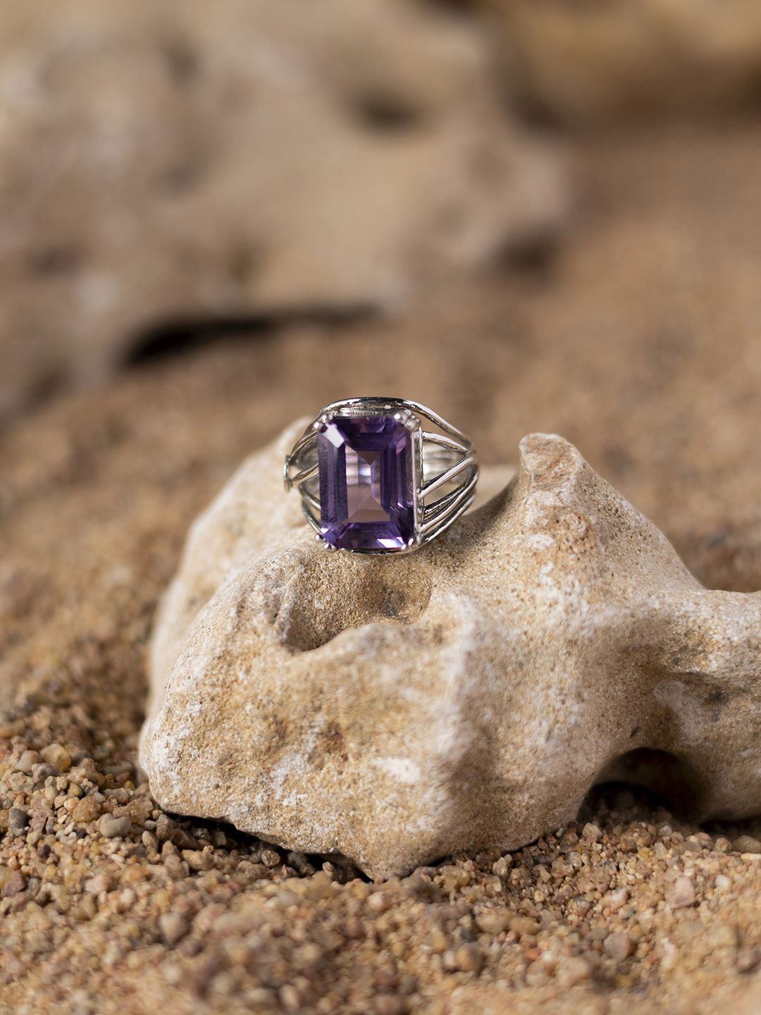 

Stone Story By Shruti 18K Rhodium-Plated Amethyst Stone-Studded Finger Ring, Silver