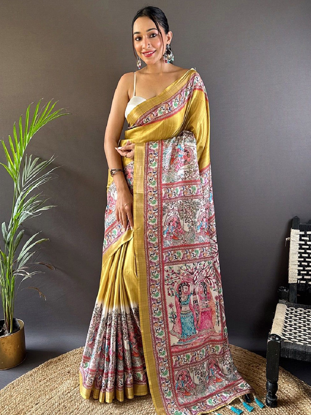 

SGF11Pure Silk Kalamkari Woven Design Zari Kanjeevaram Saree, Yellow