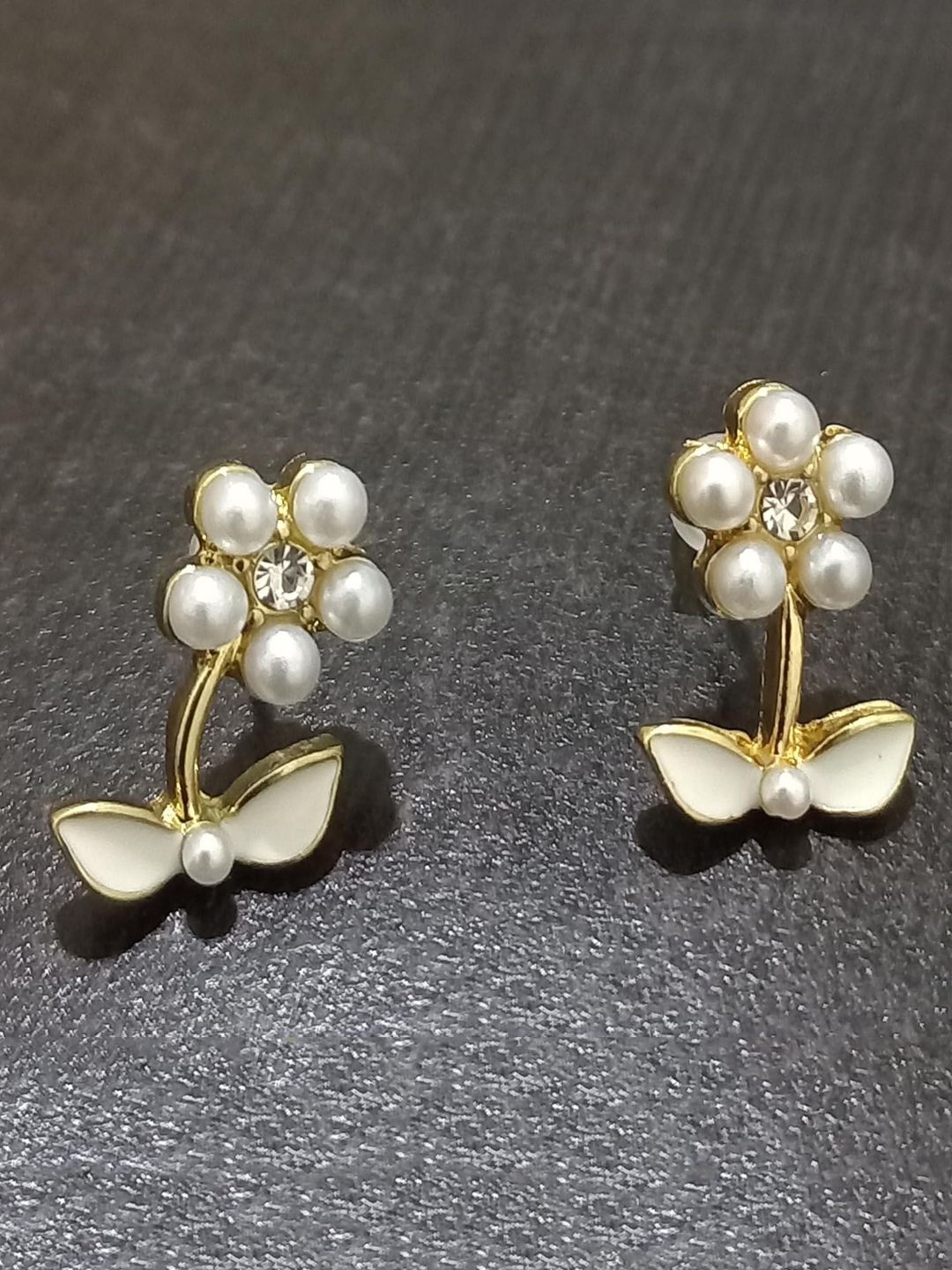 

FIMBUL Gold Plated Floral Studs