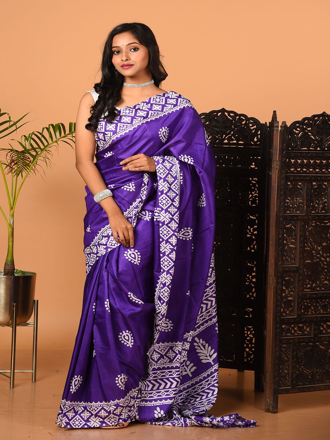 

Laa Calcutta Ethnic Motifs Printed Pure Silk Saree, Purple