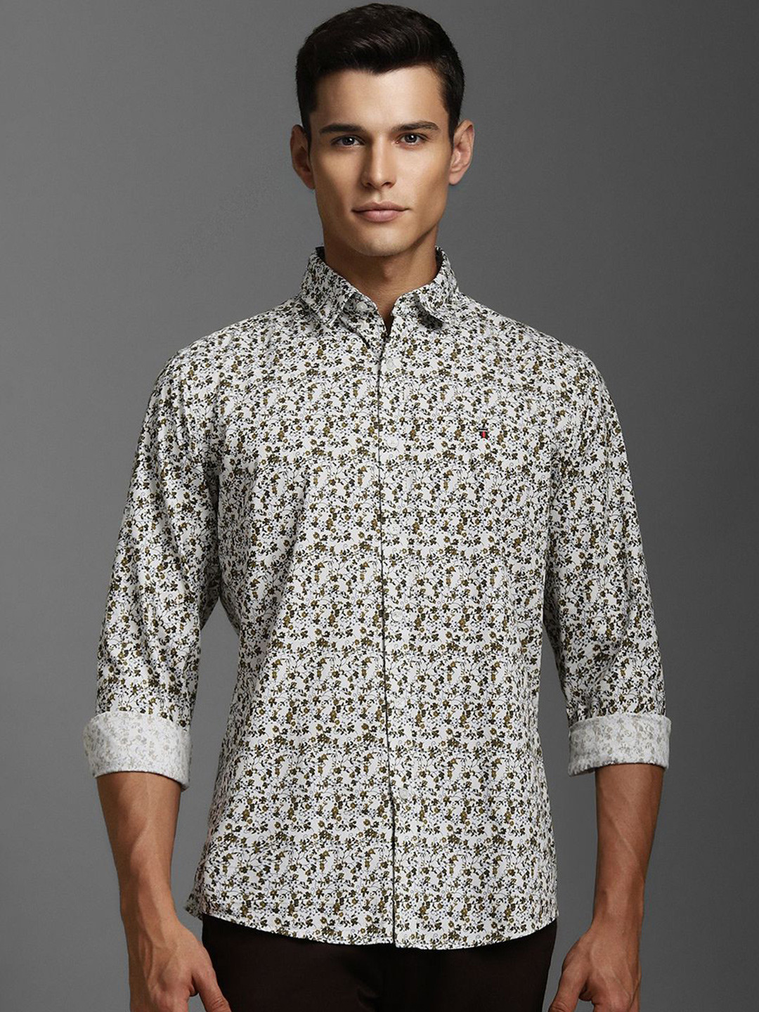 

Louis Philippe Sport Men Slim Fit Floral Opaque Printed Casual Shirt, White