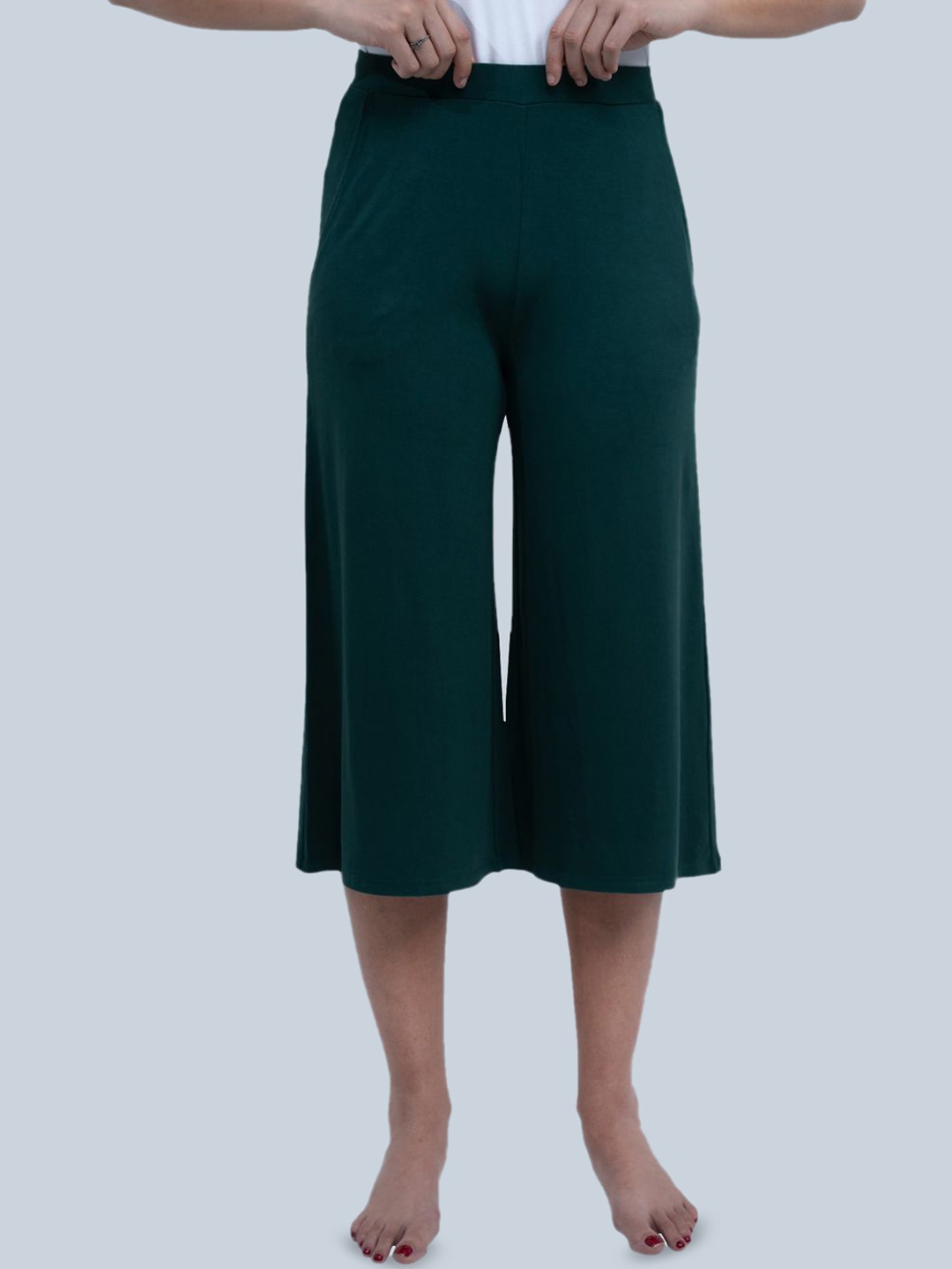 

Soie Women Mid Rise Flared Lounge Pant, Green