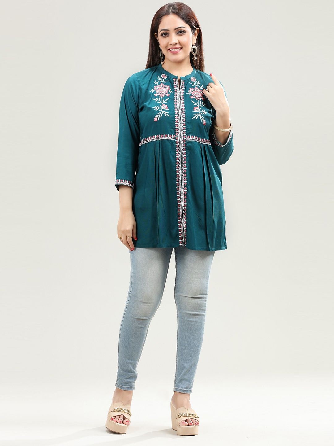 

COTTON CULTURE Embroidered Pure Cotton Straight Tunics, Green